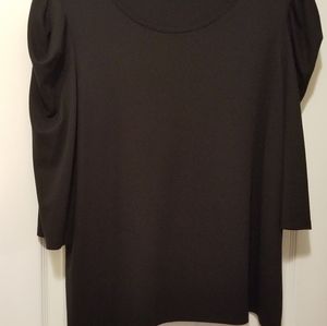 18/20 (2X) Lane Bryant Black shirt